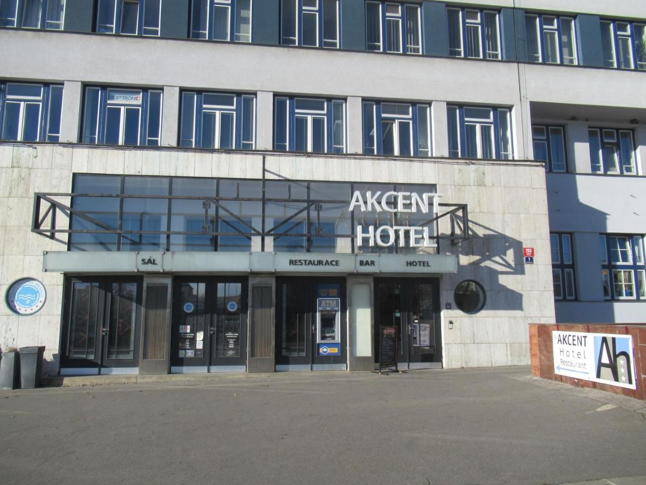 פראג Akcent Hotel מראה חיצוני תמונה